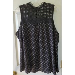 Maurices Top Size 1 (1X) Black White Sleeveless Lace Embellished Flowy Plaid NWT